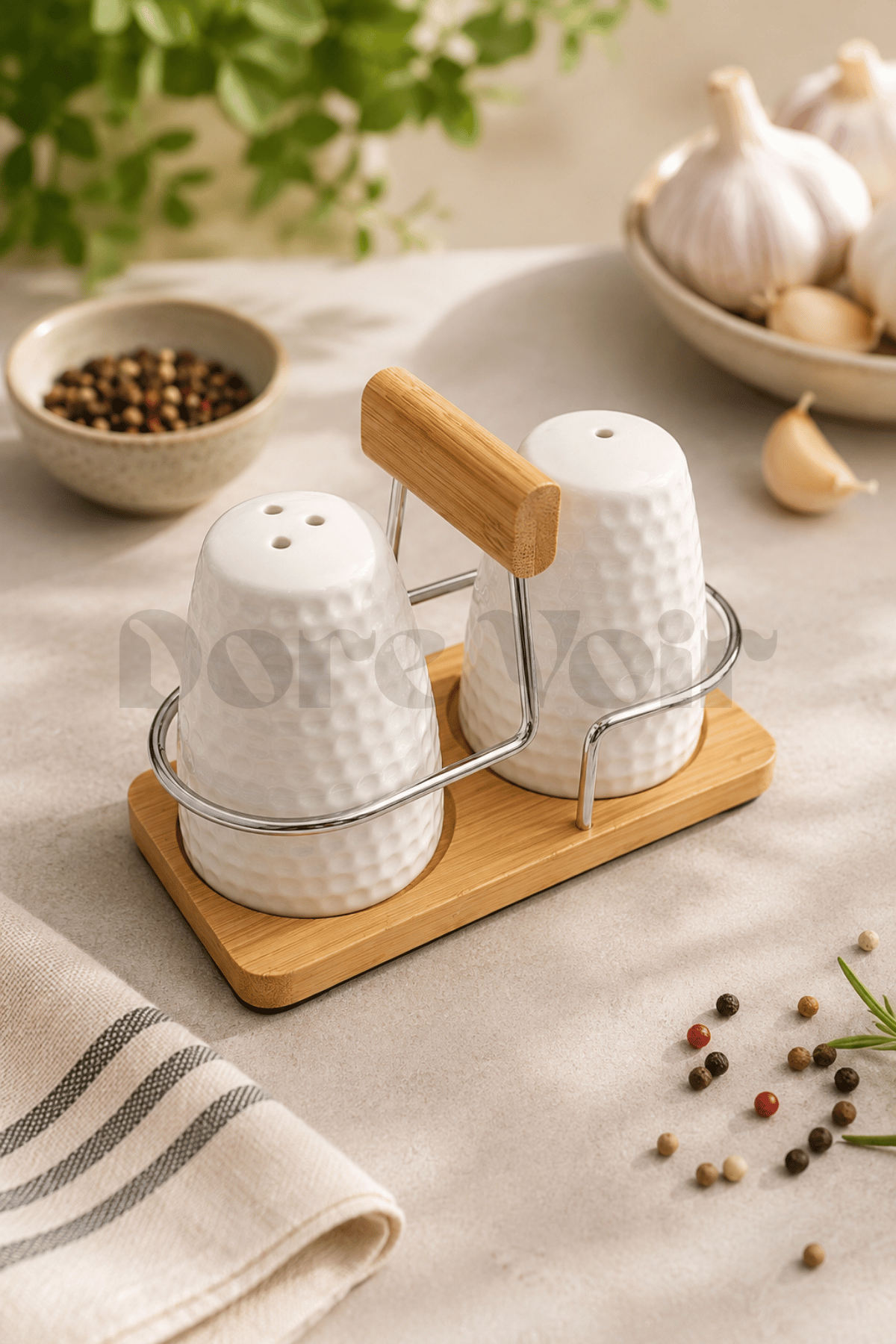 Bambu Standlı Porselen Tuzluk ve Karabiberlik