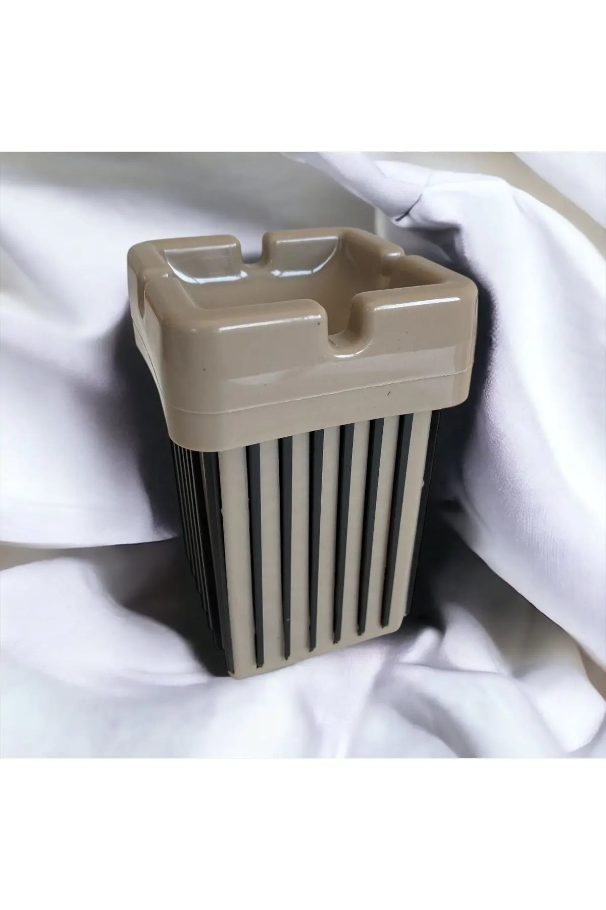 1. Kalite 1 Adet Sert Plastik Kare Kokusuz Küllük- Boy:11.5/Parlak Sütlü Kahve