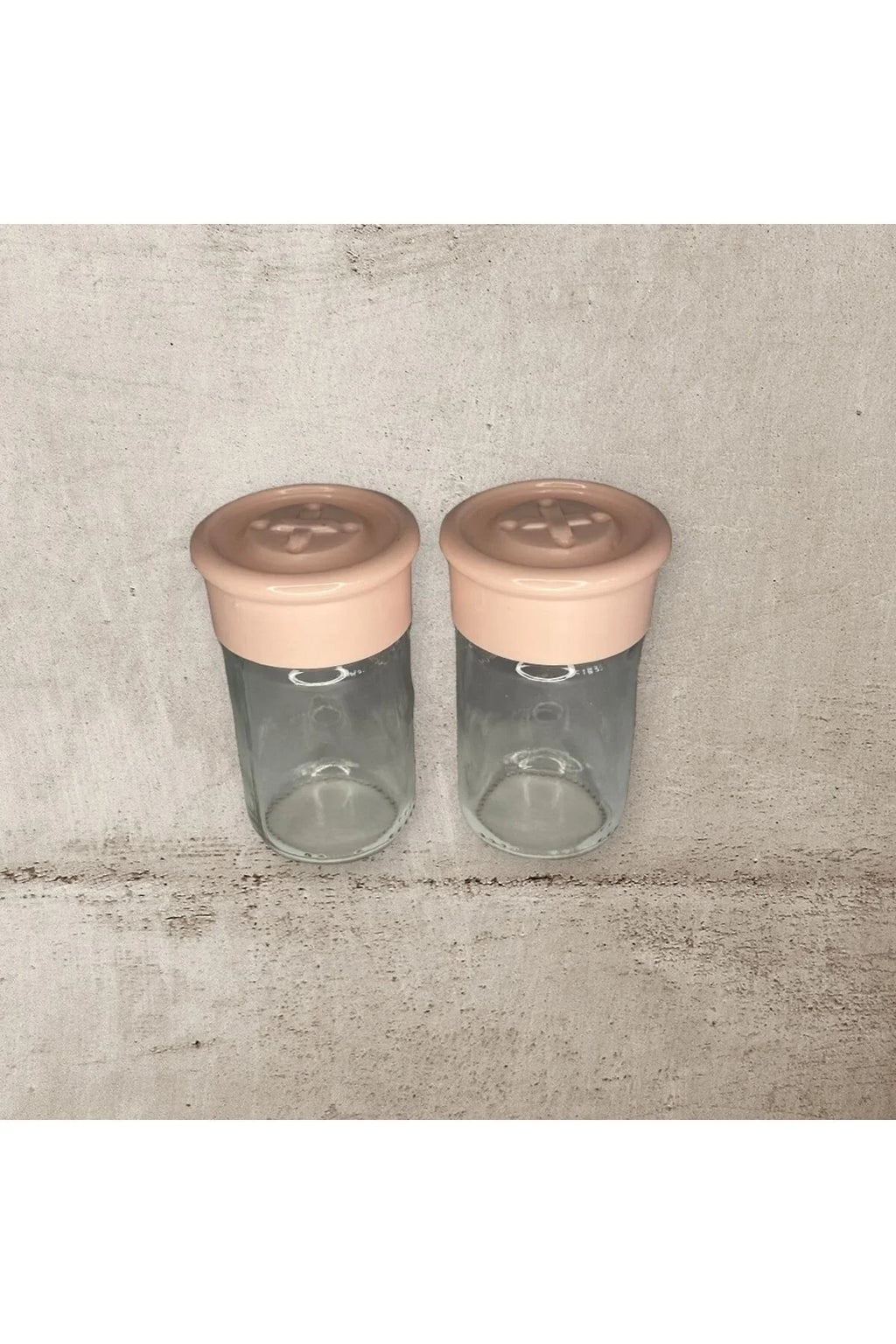 2 Adet Cam Tuzluk Plastik Kapaklı - 75 CC/ Pembe
