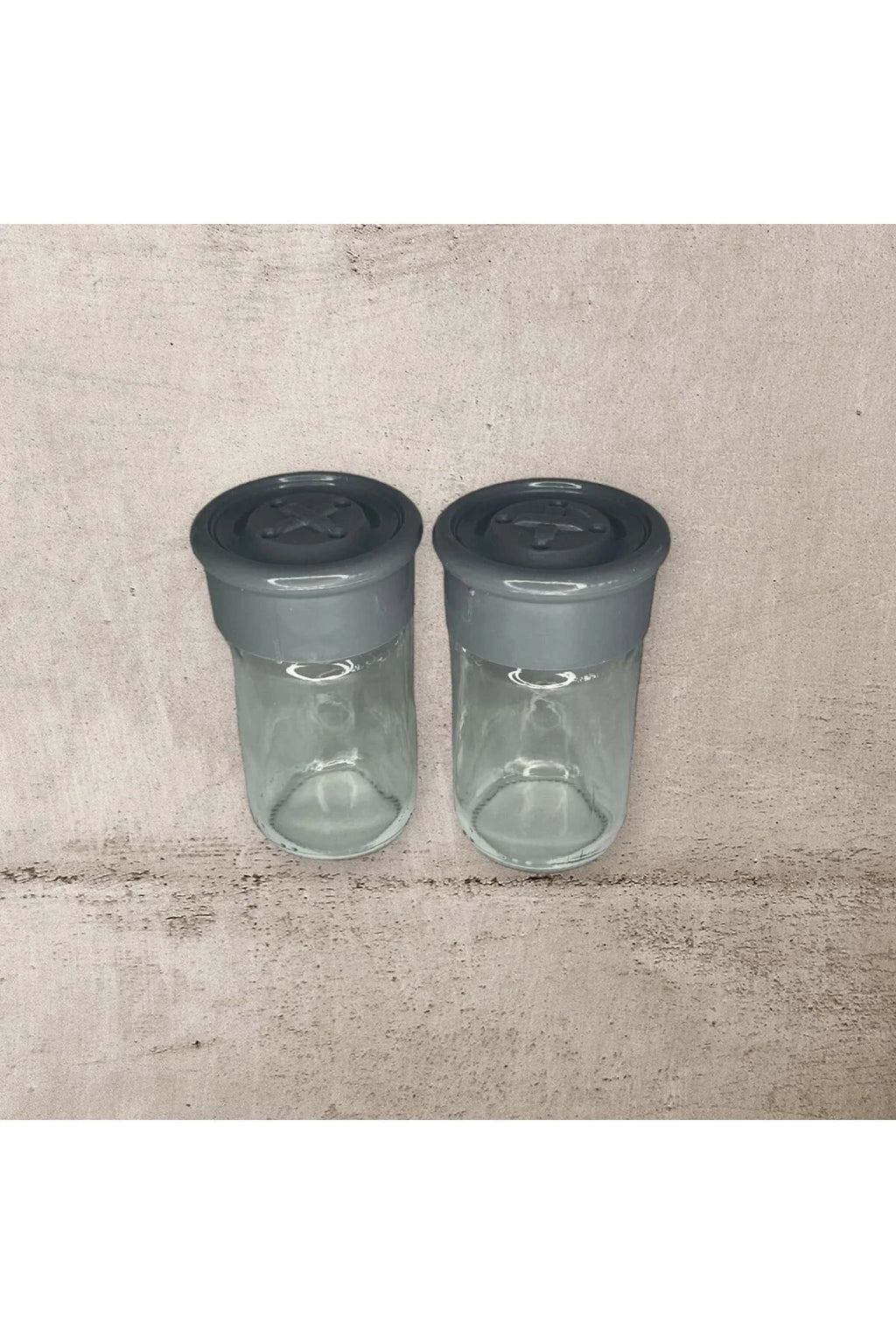 2 Adet Cam Tuzluk Plastik Kapaklı - 75 CC/ Gri