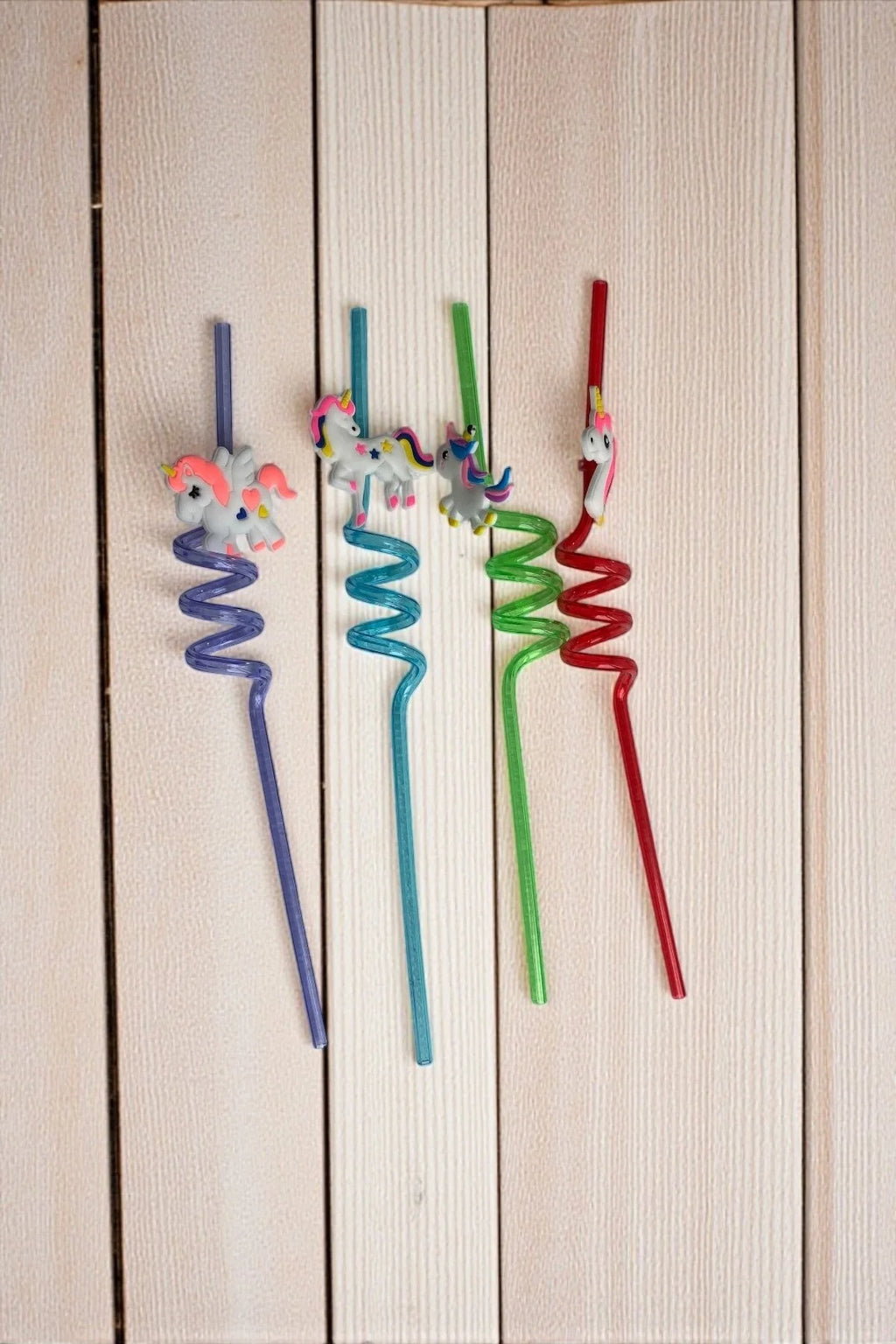 Plastik Şekilli Çocuk Pipeti 26 Cm - Karışık Gönderim