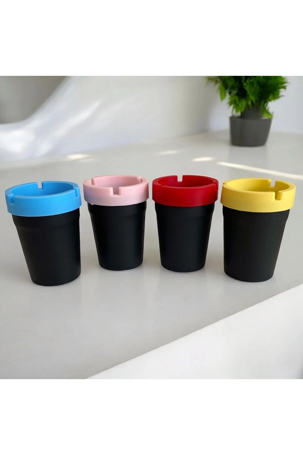 1 Adet Sert Plastik Kokusuz Küllük/ Kapaklı Küllük -Boy 10.5cm/Fosforlu Seri Asorti