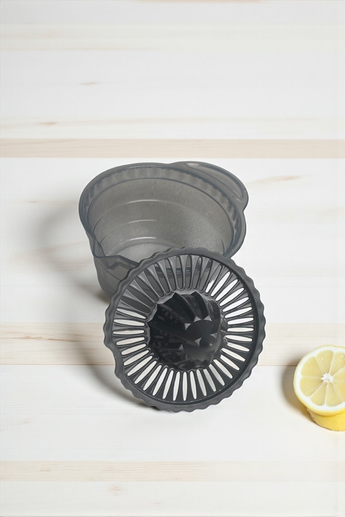 Narenciye Sıkacağı/ Limon, Portakal Sıkacağı 350 Ml Hazneli Sert Plastik Gri
