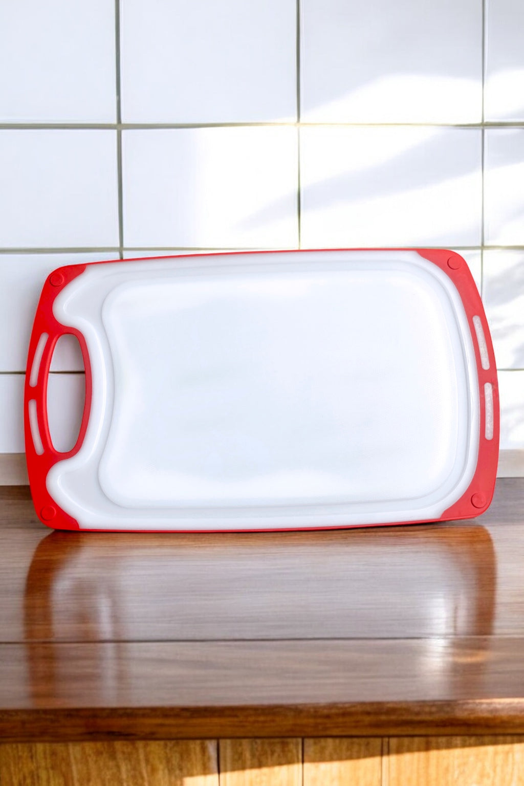 Sert Plastik, Kaydırmaz, Büyük Boy Kesme Panosu Kırmızı&Beyaz