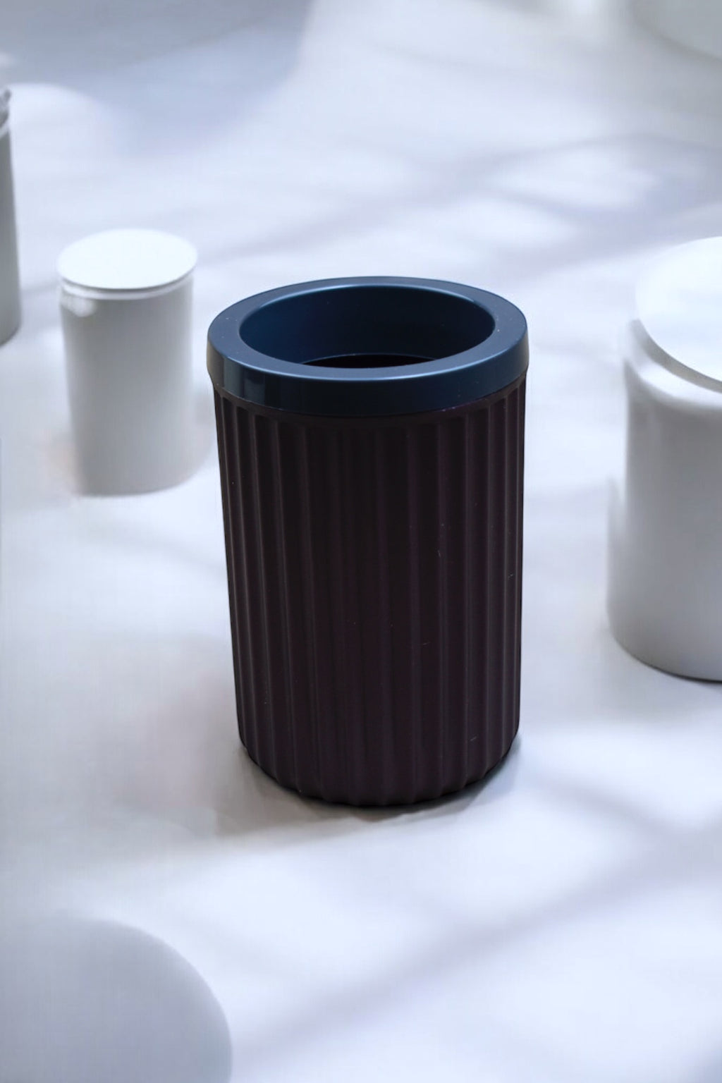 3 Parça Sert Plastik Banyo Seti/ Sıvı Sabunluk, Diş Fırçalık ve Katı Sabunluk-Mürdüm