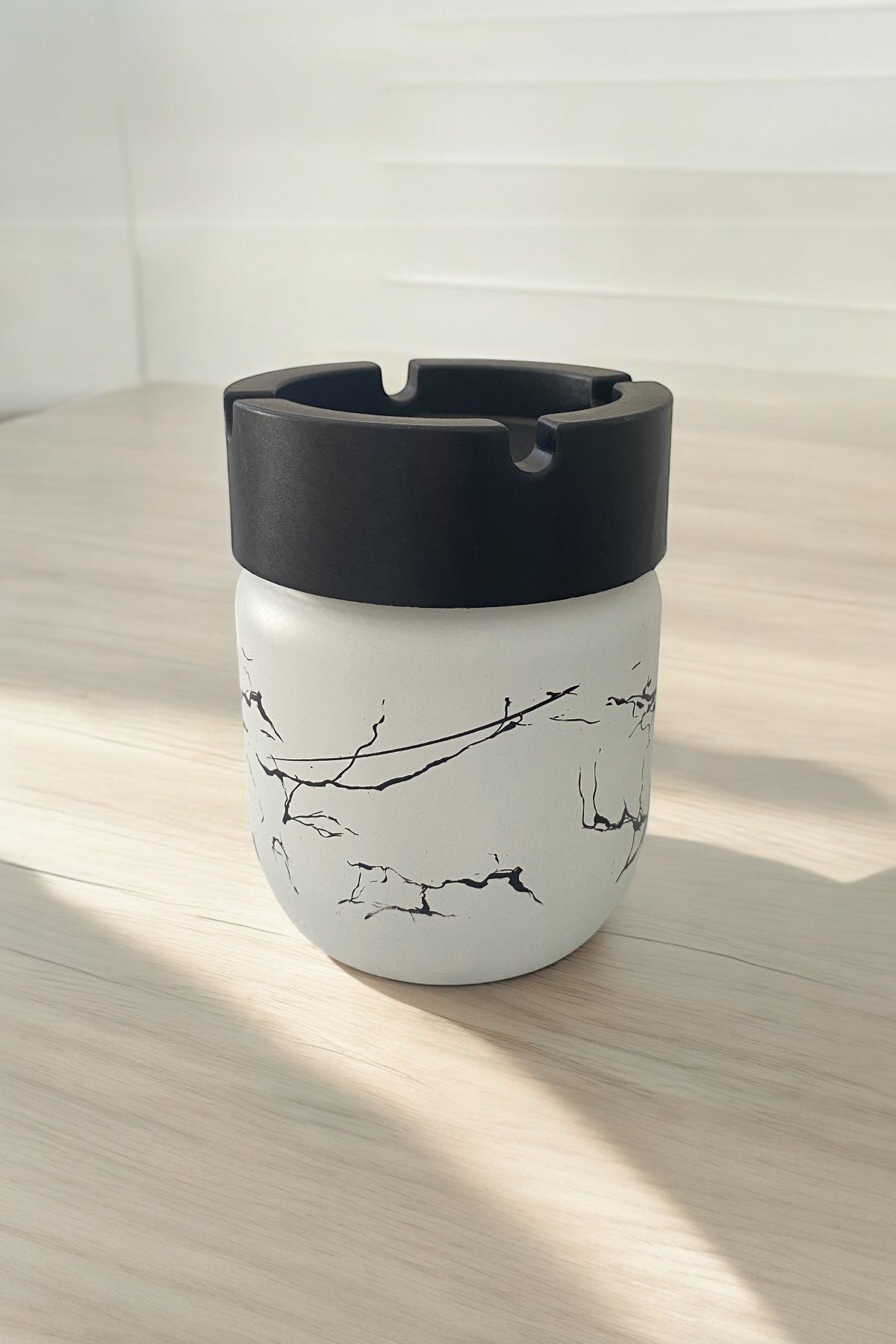 Cam Küllük/ Kül Tablası Parlak Mermer Desenli/Beyaz- 10,5 Cm