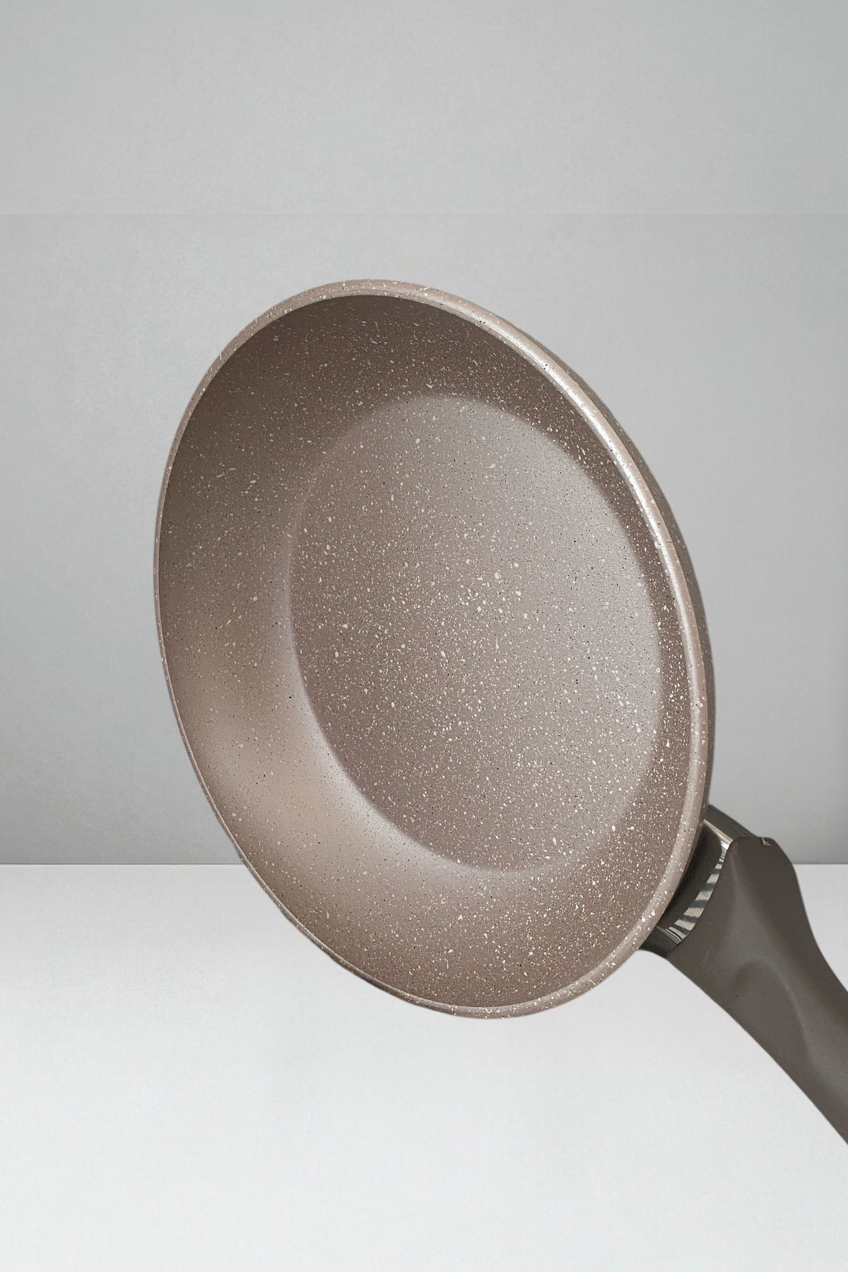 28 CM Granit Tek Saplı Tava Yanmaz Yapışmaz Yüzey