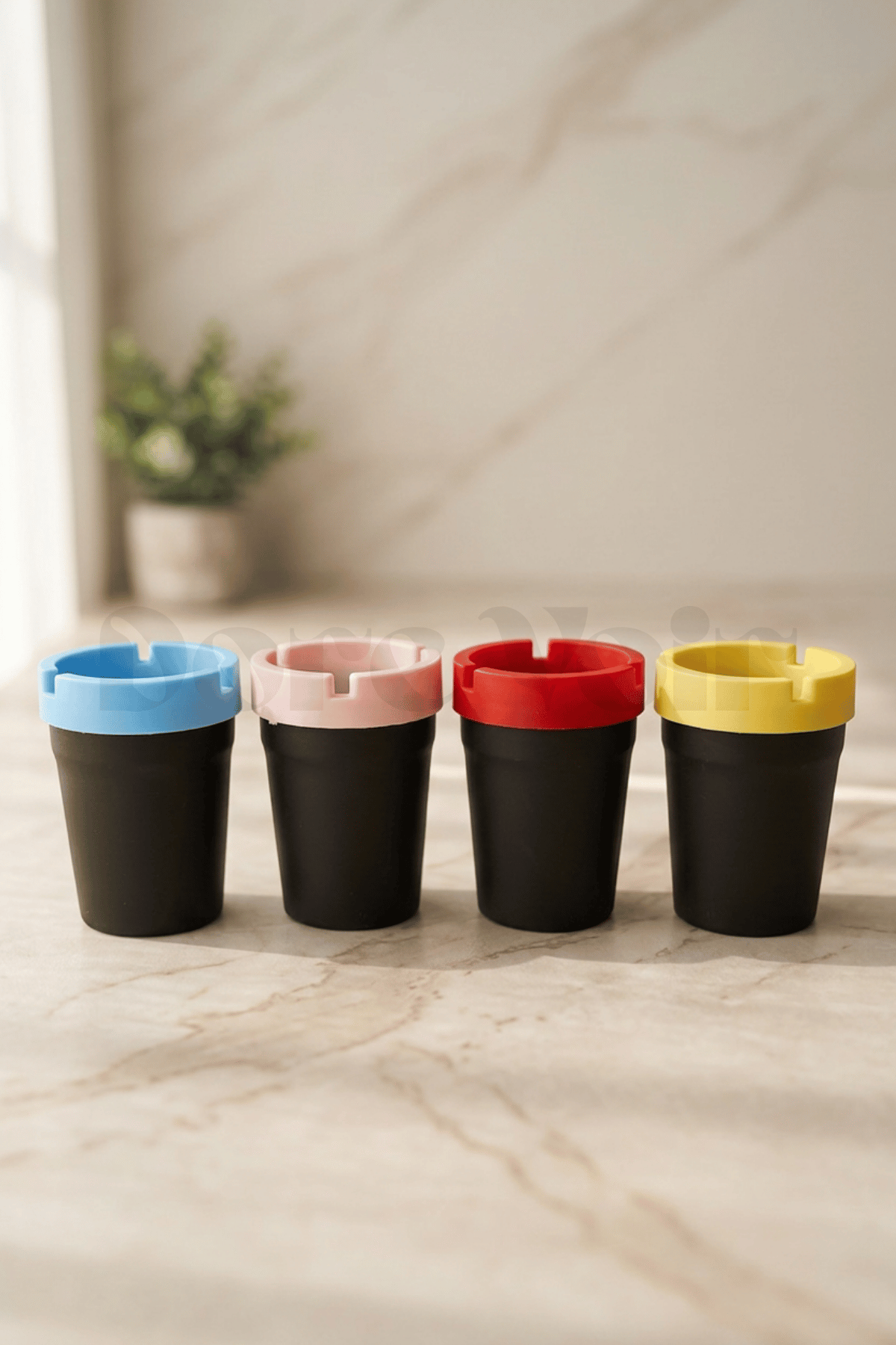 1 Adet Sert Plastik Kokusuz Küllük/ Kapaklı Küllük -Boy 10.5cm/Fosforlu Seri Asorti
