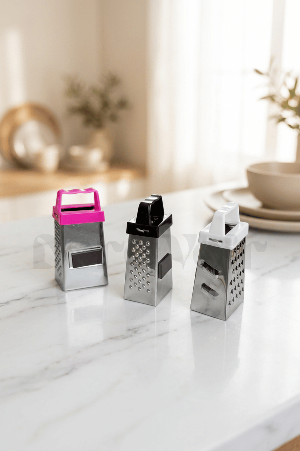1 Adet Mini Sarımsak Rendesi Magnetli ve 3 Yönlüdür 7,3 CM- Asorti