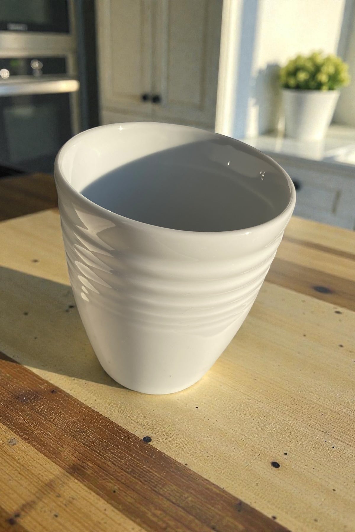 Beyaz Porselen Çizgili Kupa-280 ML