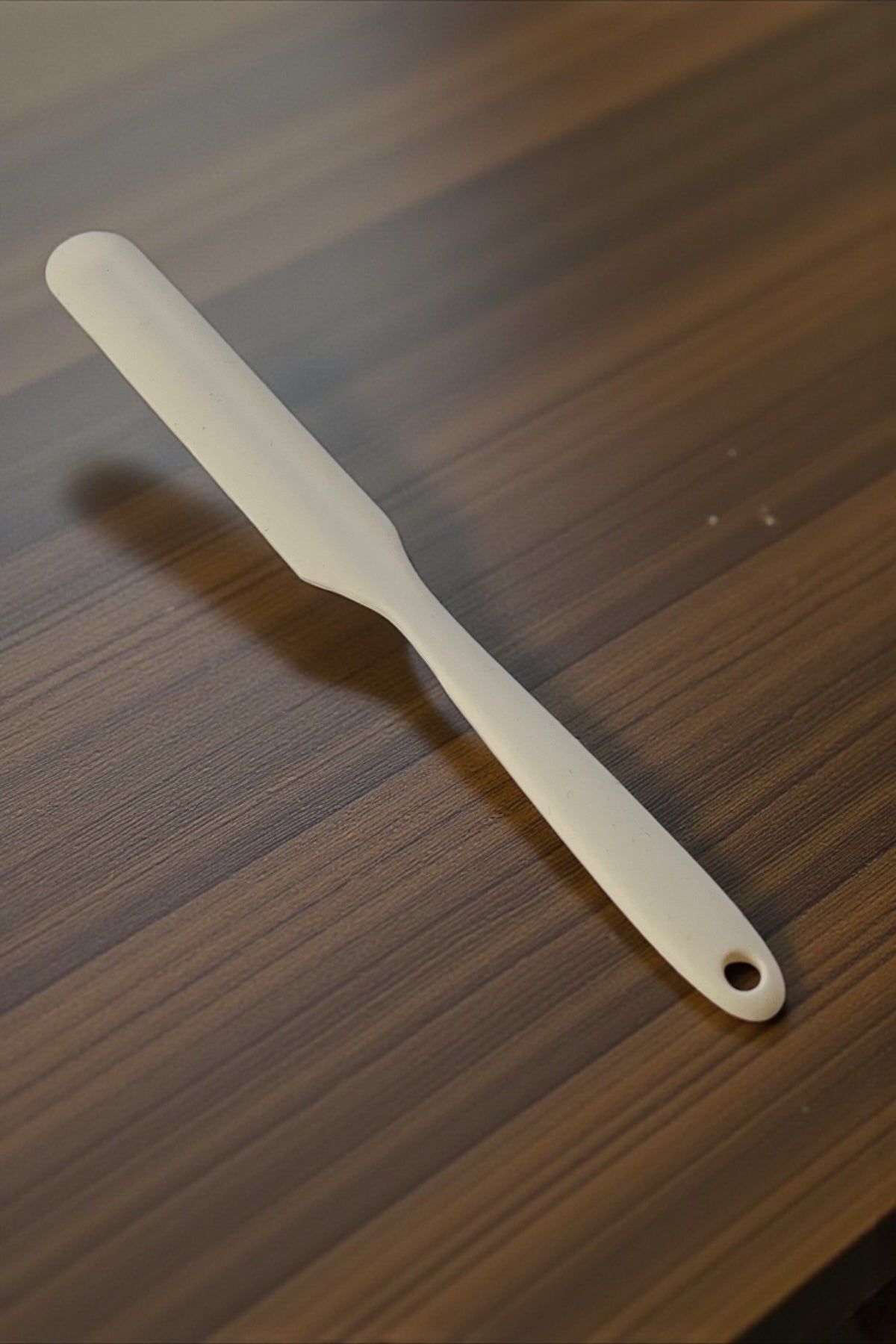 Silikon Spatula/Krema ve Çikolata Sıyırma Spatulası/Krem Renkli- 24 CM