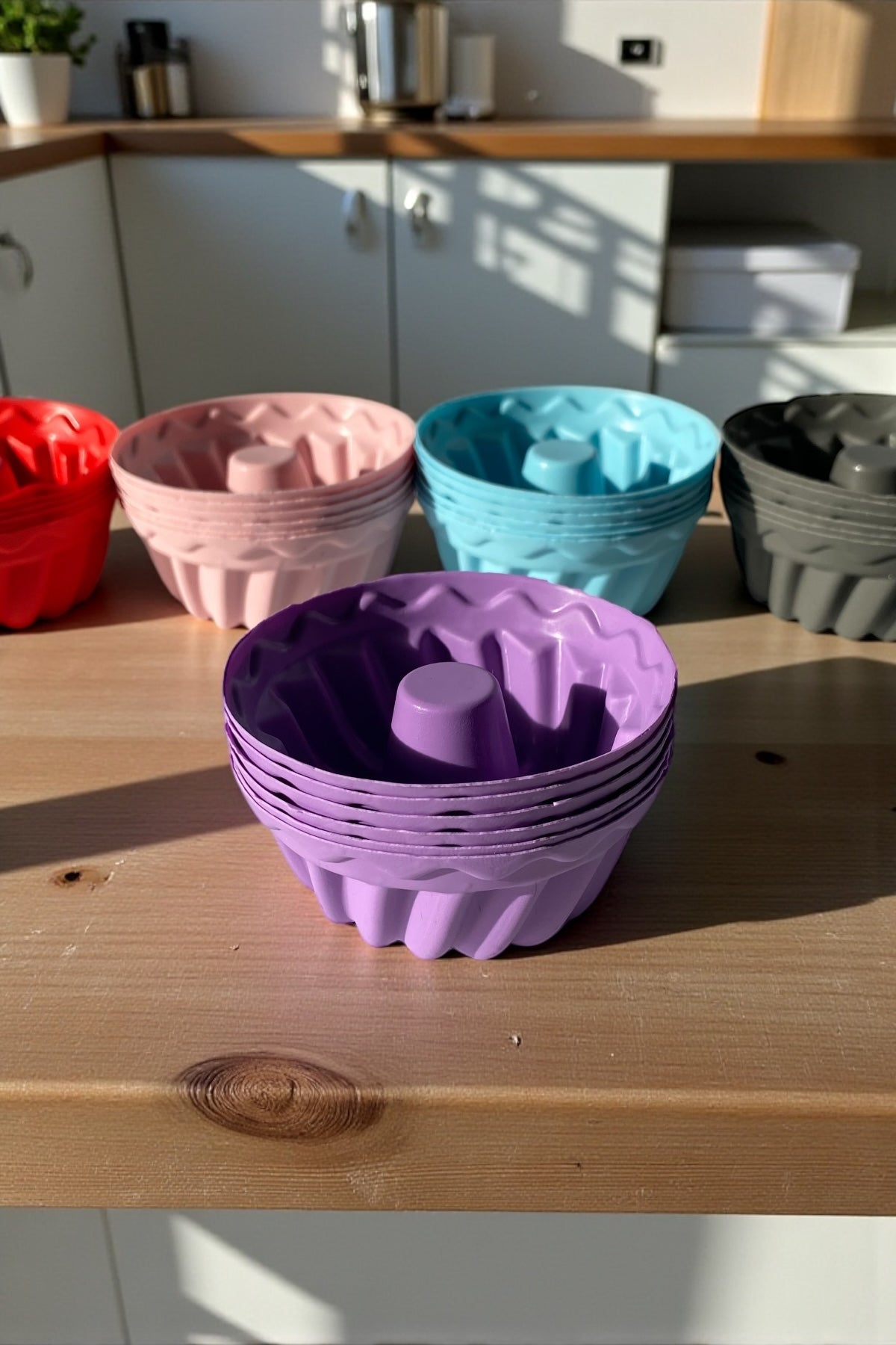 6 Adet Borulu Silikon Mini Kek Kalıbı-Çap 7 CM /Asorti Renk