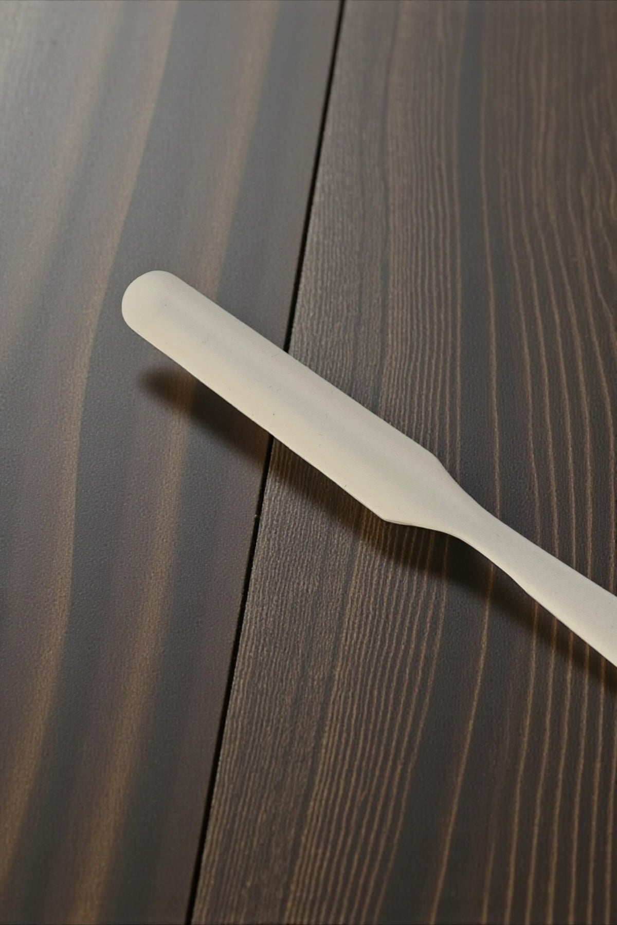 Silikon Spatula/Krema ve Çikolata Sıyırma Spatulası/Krem Renkli- 24 CM