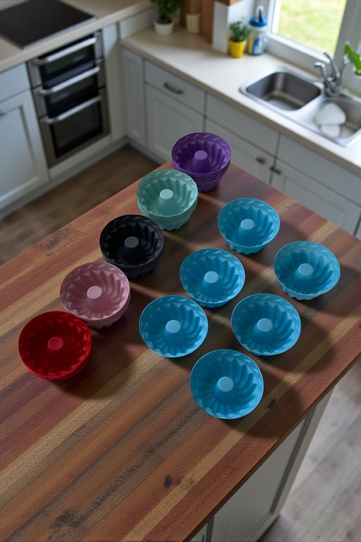 6 Adet Borulu Silikon Mini Kek Kalıbı-Çap 7 CM /Asorti Renk