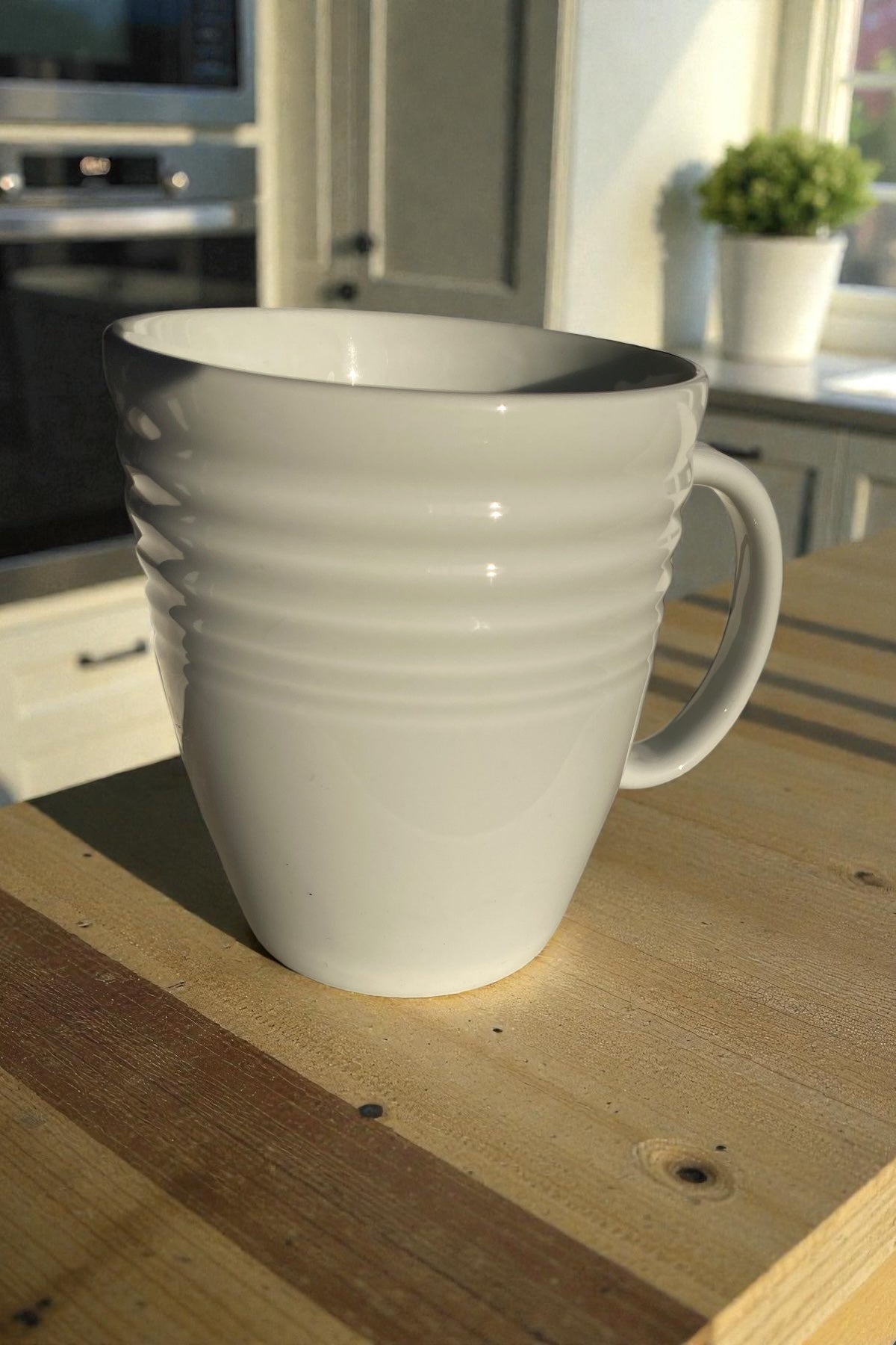 Beyaz Porselen Çizgili Kupa-280 ML