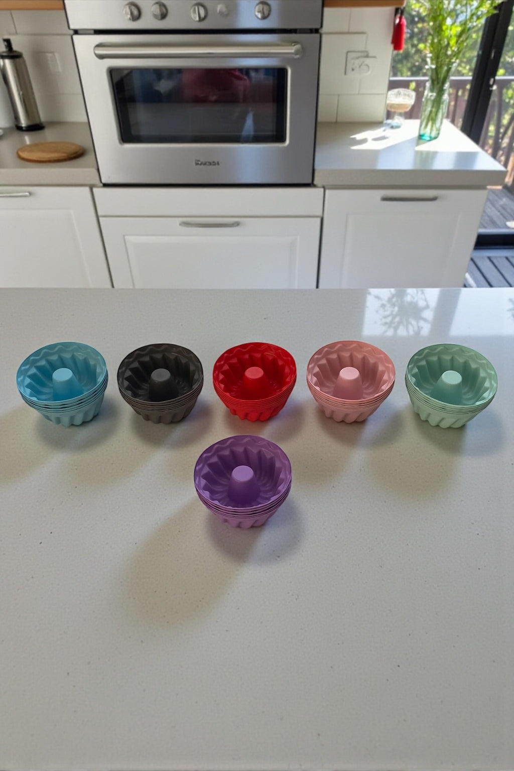 6 Adet Borulu Silikon Mini Kek Kalıbı-Çap 7 CM /Asorti Renk