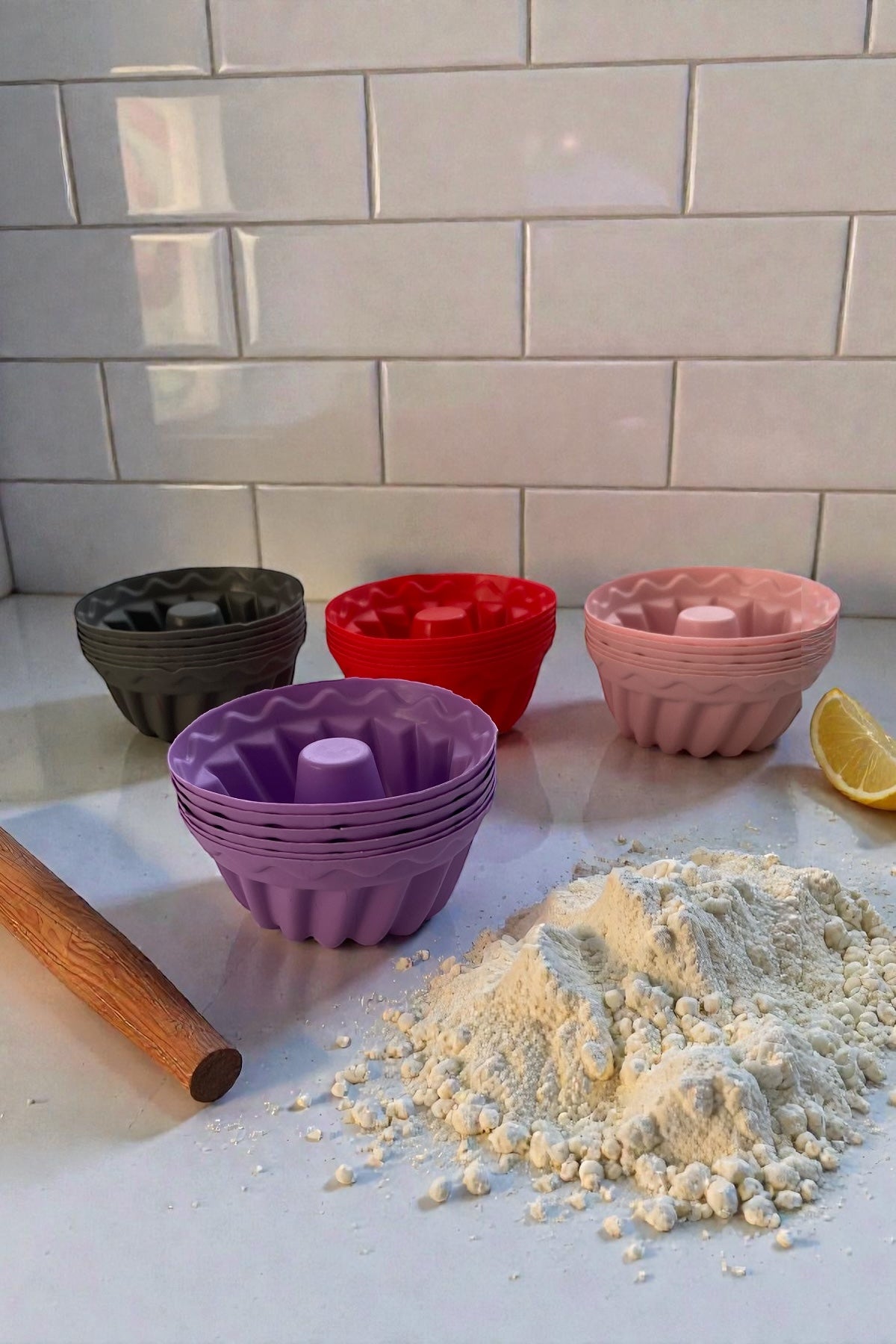 6 Adet Borulu Silikon Mini Kek Kalıbı-Çap 7 CM /Asorti Renk