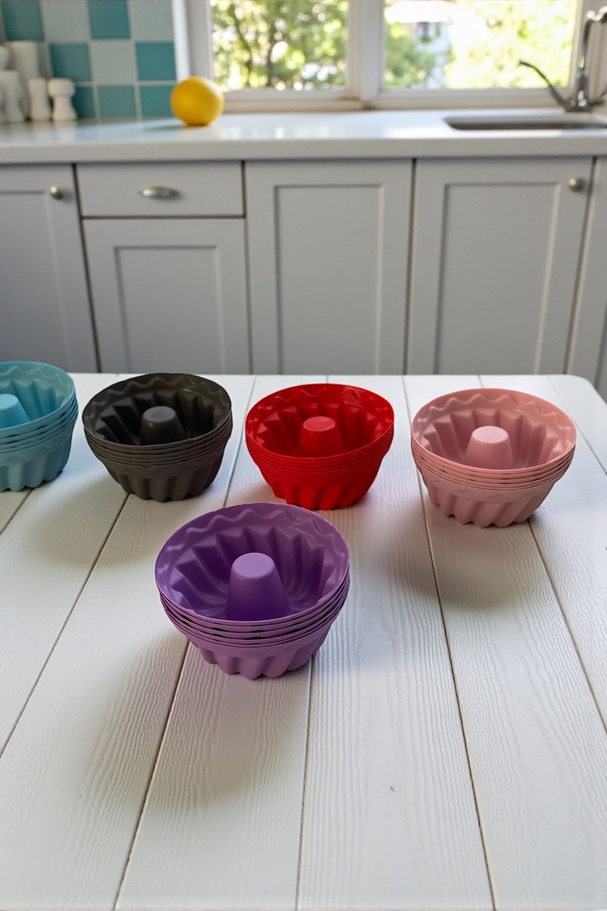 6 Adet Borulu Silikon Mini Kek Kalıbı-Çap 7 CM /Asorti Renk