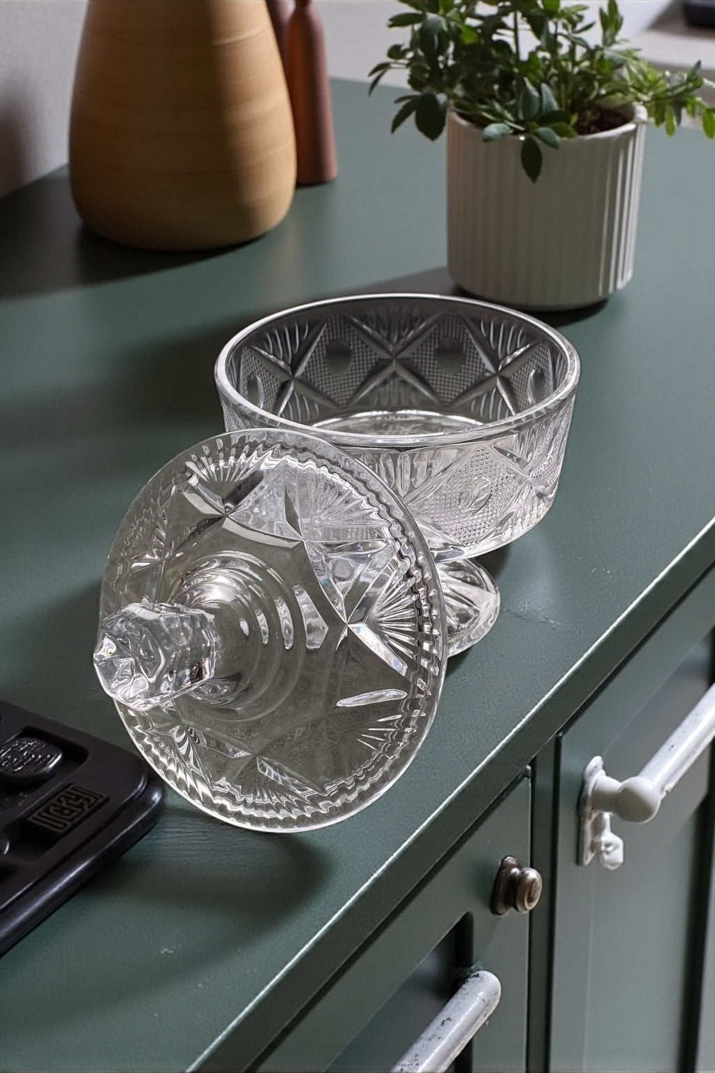 Cam Ayaklı Şekerlik (Ürün Ebatları İçin Açıklamaya Bakınız)