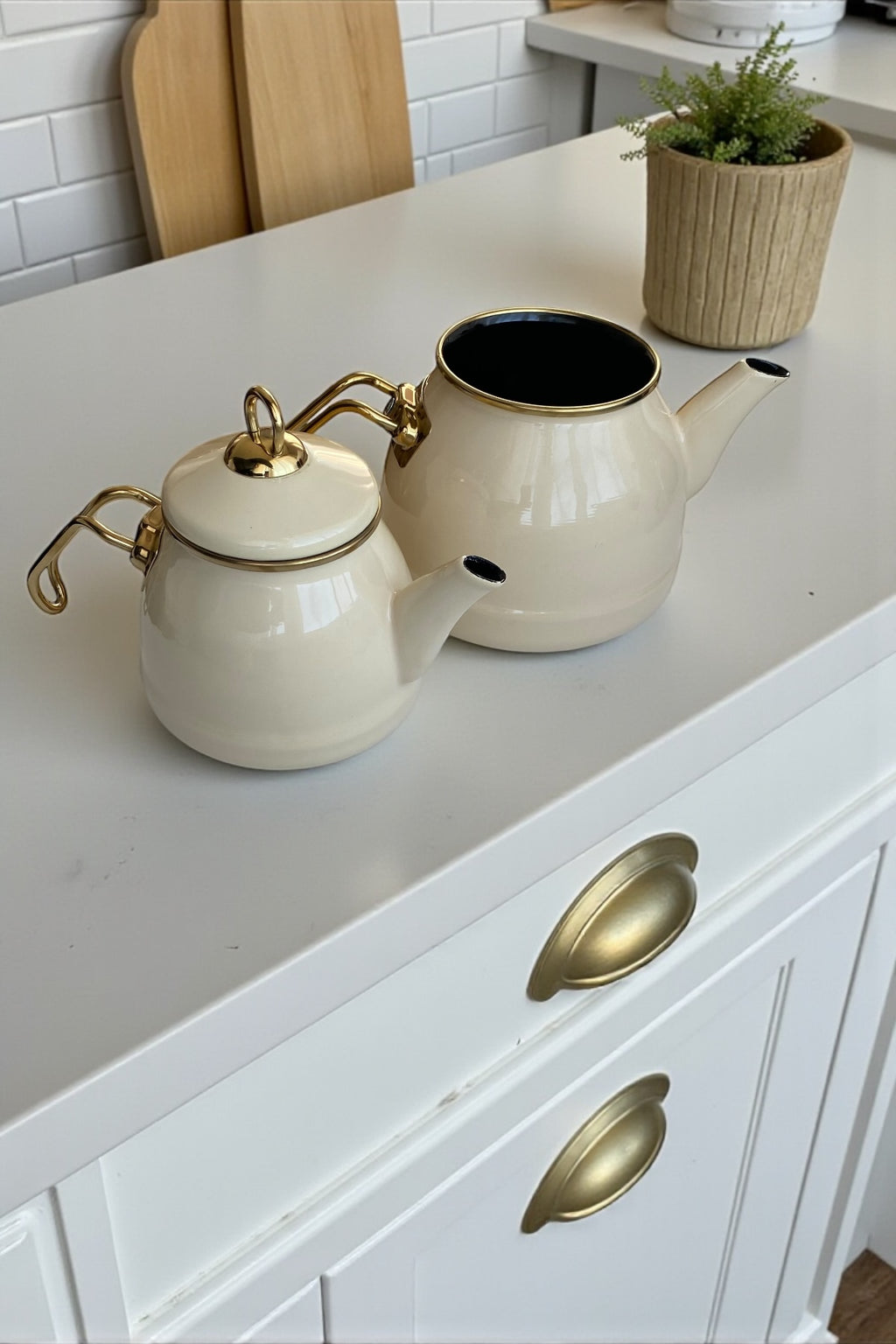 Emaye Gold Kulplu Çaydanlık-Krem Renkli 1,4L/2,5L